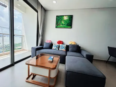 Saigon River Poem Apartment Các khách sạn gần Bảo Hộ Xe Máy - Đồ Phượt - Thùng Baga Givi Xe Máy - Phượt Store Army Nhơn Trạch