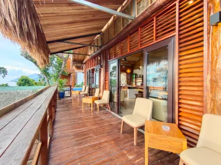 89 Villas Resort and Spa EN Отели рядом с достопримечательностью «Парадайс Бич»