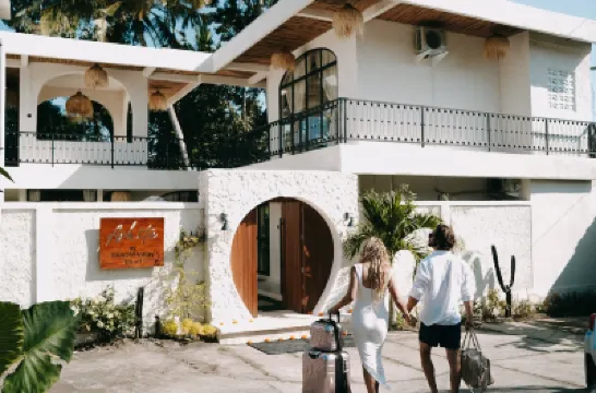 ASHITA by SEAOM Villas Gold And Glory Art附近的飯店