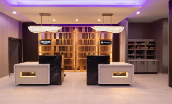 La Quinta Inn & Suites by Wyndham DeSoto