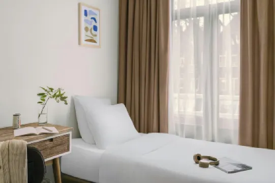 S&A Vondel Park Hotel Hotels near Heineken Experience