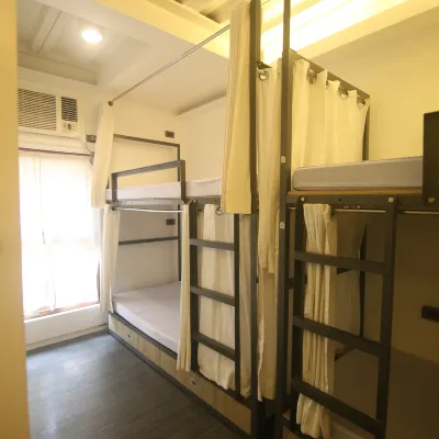 クアルト PH BGC グリーンウェイ・パーク周辺のホテル