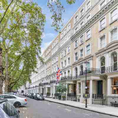 Luxury Apartment Steps from Harrods Hotel Exterior