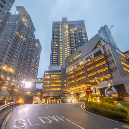 Premium Suites at Jalan Ion Delemen by BYON