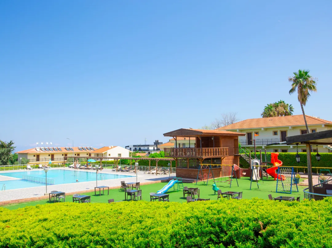 Sunny Side Suites By Holidaykeys - Chipre