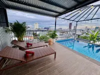 Aelis Apartment - مسبح على السطح