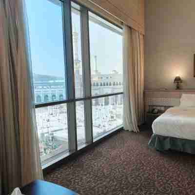 Luxury suites overlooking the Haram - at Hilton Suites Hotel Rooms
