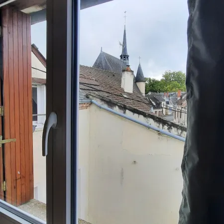 Sologne in the city – 2 bedroom cottage/private courtyard