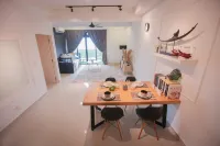 Meridian Ramada Cozy 2 room - 6pax By The One