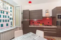 Rosa Homes the Red - Cozy 2 Bedrooms Genoa Historic Center, Aquarium