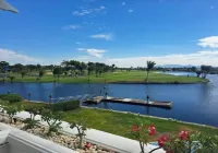 Waterfront Royal Villa Hotels in Amphoe Bang Pakong