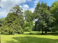 Château d'Elbeuf-en-Bray فنادق في Forges-les-Eaux