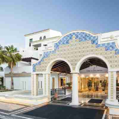 Pine Cliffs Gardens Hotel Exterior