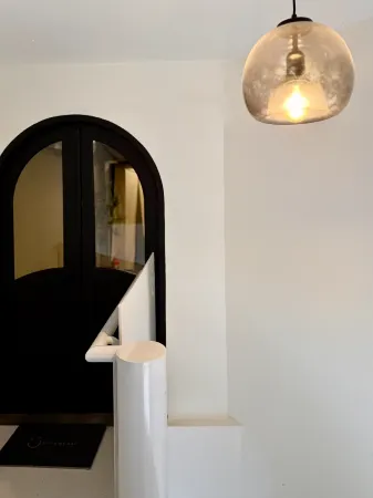 Togayther Hostel Black Отели рядом с достопримечательностью «Wat Mai Phiren»