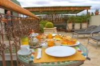 Riad Belikoss Pool & SPA - 朝食