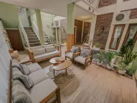 Monggo Nginep @Kotagede 5 Rooms with Tropical Pool Hotels in Kotagede