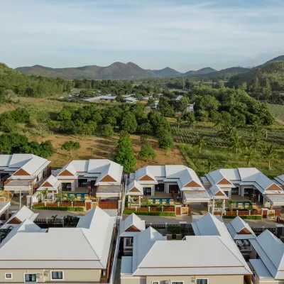 laboon pool villa Pranburi Hotel dekat Pantai Pak Nam Pran