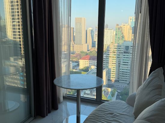 Luxury Apartment in hyde 11 bangkok