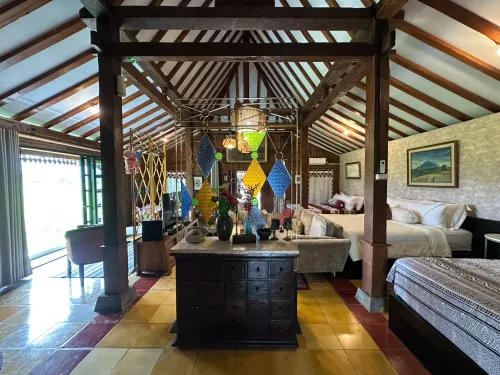 VILLACANTIK Yogyakarta TripleBed for 6 Persons - Bintang 4