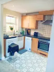 Cozy 2 Bedroom Flat, Woking | 30 min train London
