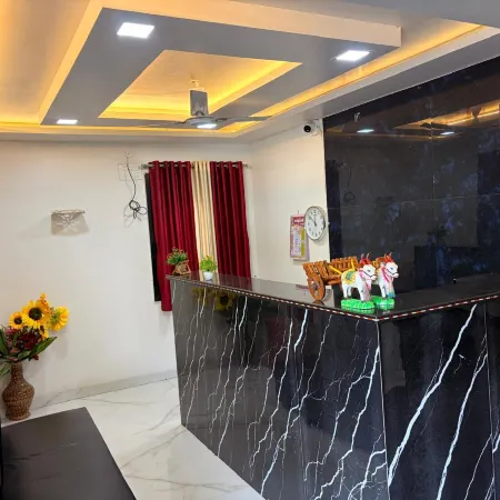 Siddhivinayak Executive Lodging Wai