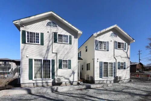 New 99m² home with private sauna and Mt. Asama view, near Karuizawa Outlet and Sora Building. Hotels in Miyota