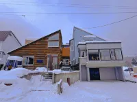 Snowball Hostel