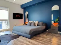 Contemporary Mid-Hollywood Home(DTLA view+Parking) 10min to Universal Studios