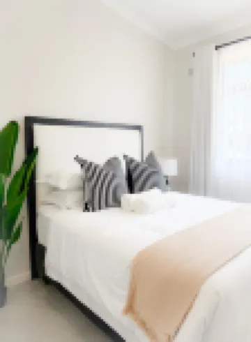 Luxurious MesseLuxe Apt VicFalls Hotels in 