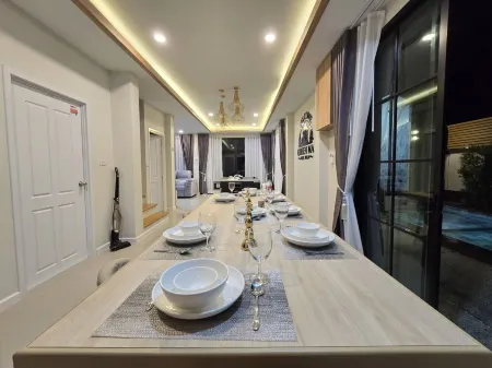 Queen Ma Pool villa Отели рядом с достопримечательностью «Hatyai Van Tour»