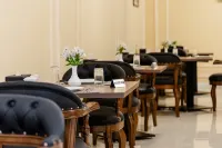Astoria Plaza hotel