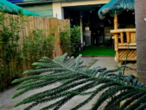 Natural Haven w/ Netflix,Videoke & Alfresco Dining Hotels in Dasmarinas