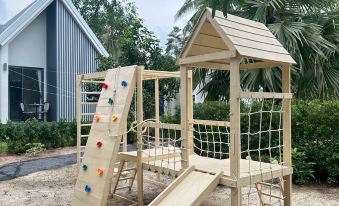 DANU COCO Pool Villa