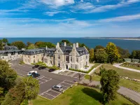 Treloyhan Manor - parking