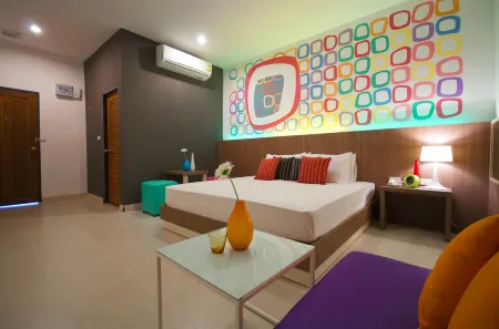 OK Resort Laemchabang Отели рядом с достопримечательностью «Paradise Ocean View Condominium»