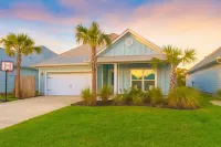Golf Cart Included  | Walk to Beach | Pool | Bikes