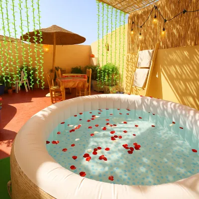 Riad Safran Rouge Jacuzzi RoofTop Hotels near Jardin Majorelle