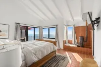 Panoramic Ocean View, 7 Bedroom Gated Villa, with Tennis Court and Swimming Pool - Pool