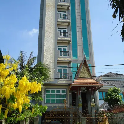 SON HOTEL & APARTMENT Hotels near Russey Keo