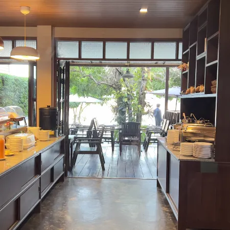 Baansupichaya Hotel