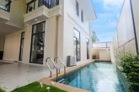 Near 168 Bar South Pattaya The Social Escape Villa - Villas