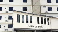 Over La Moon - Frühstück