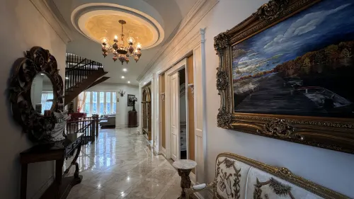 Ru U Art Hotel di Richmond Hill