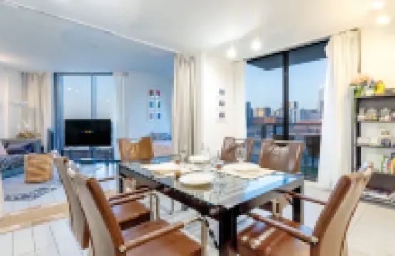 Stunning View 2B APT Free Parking in Dockland