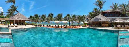 Mana Mui Ne Beach Resort & Spa Отели рядом с достопримечательностью «RD Wine Castle»