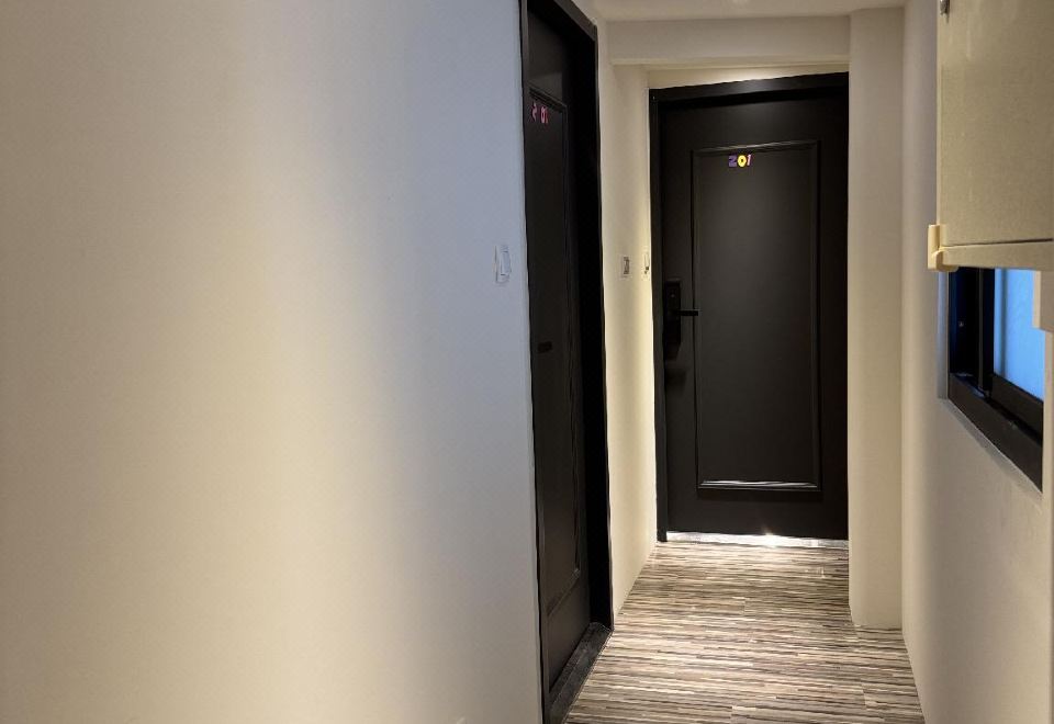 이스트 넘버나인 인 객실 전경