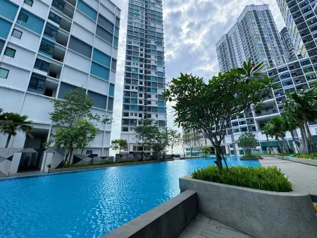 Doraemon @ Hyde Towel Duplex |Fully AiCON 2BR Отели в г. Шах-Алам