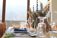 Mountain Lodges of Nepal Manang Отели в г. Tanki Manang