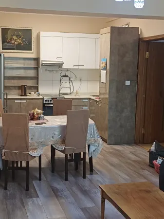 EBa's stay Отели рядом с достопримечательностью «Сүхбаатарын Талбай»