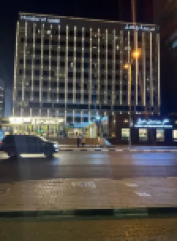 เอมาโร โฮสเทล